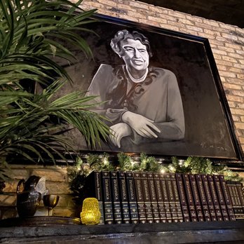 The Roosevelt Room - Cocktail Bars Near Me - Austin, Texas