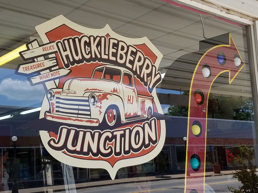 HUCKLEBERRY JUNCTION 117 E Main St, Stigler, Oklahoma Arts & Crafts