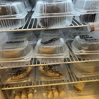 Giacomo's - Fresh desserts - Pizza Near Me - Poughkeepsie, New York