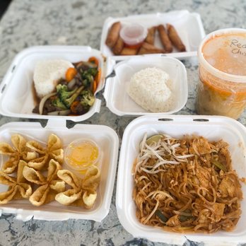 Salween Thai - a variety of food items - Thai Near Me - Omaha, Nebraska