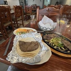 La Fogata Mexican Restaurant - Beef fajitas