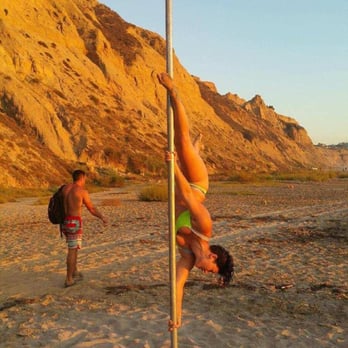 Black's Beach - 50mm stainless steel pole permanently mounted at Black Beach south of the volleyball courts.... "Joanie's Pole" - Beaches Near Me - San Diego, California Black's Beach - 50mm stainless steel pole permanently mounted at Black Beach south of the volleyball courts.... "Joanie's Pole" - Beaches Near Me - San Diego, California