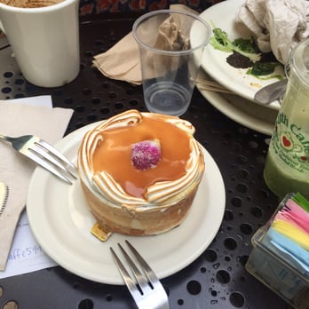 Urth Caffé-Pasadena - Nice and moist not too sweet! Just perfect - Cafes Near Me - Pasadena, California Urth Caffé-Pasadena - Nice and moist not too sweet! Just perfect - Cafes Near Me - Pasadena, California