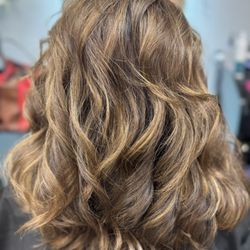 VC Hair Studio - Caramel highlights 