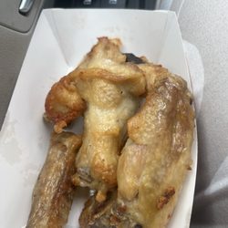 7-Eleven - Best crispy non spicy chicken wings