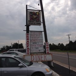 Sweet Sue's Country Diner - Street sign