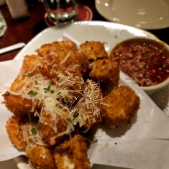 Pappadeaux Seafood Kitchen - Mozzarella bites - Seafood Near Me - Phoenix, Arizona