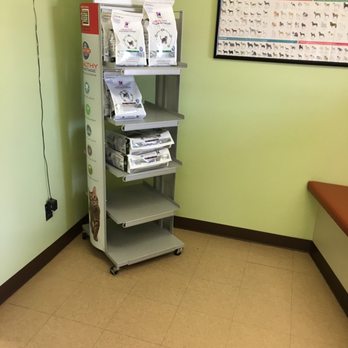 Sears Veterinary Hospital - Veterinarians Near Me - Lancaster, California