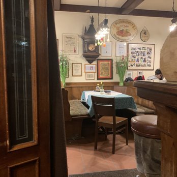 Schnitzelwirt - Schnitzel Near Me - Vienna, 9