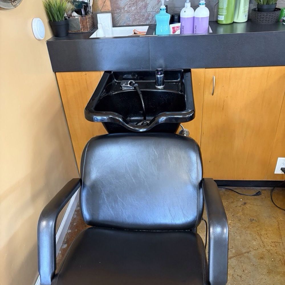 Darryl's Hair Studio & Spa - Wash basin - Hair Salons Near Me - Carmichael, California Darryl's Hair Studio & Spa - Wash basin - Hair Salons Near Me - Carmichael, California