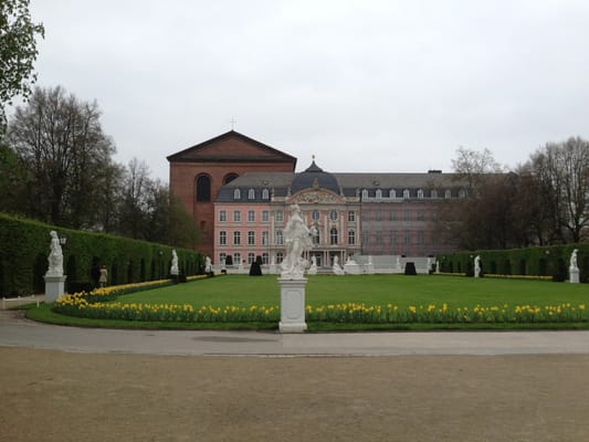 Palastgarten by null