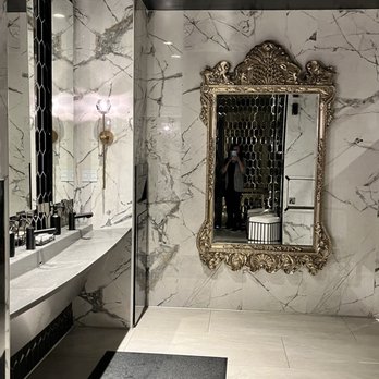DIOSA - Women's restroom - New Mexican Cuisine Near Me - Downey, California