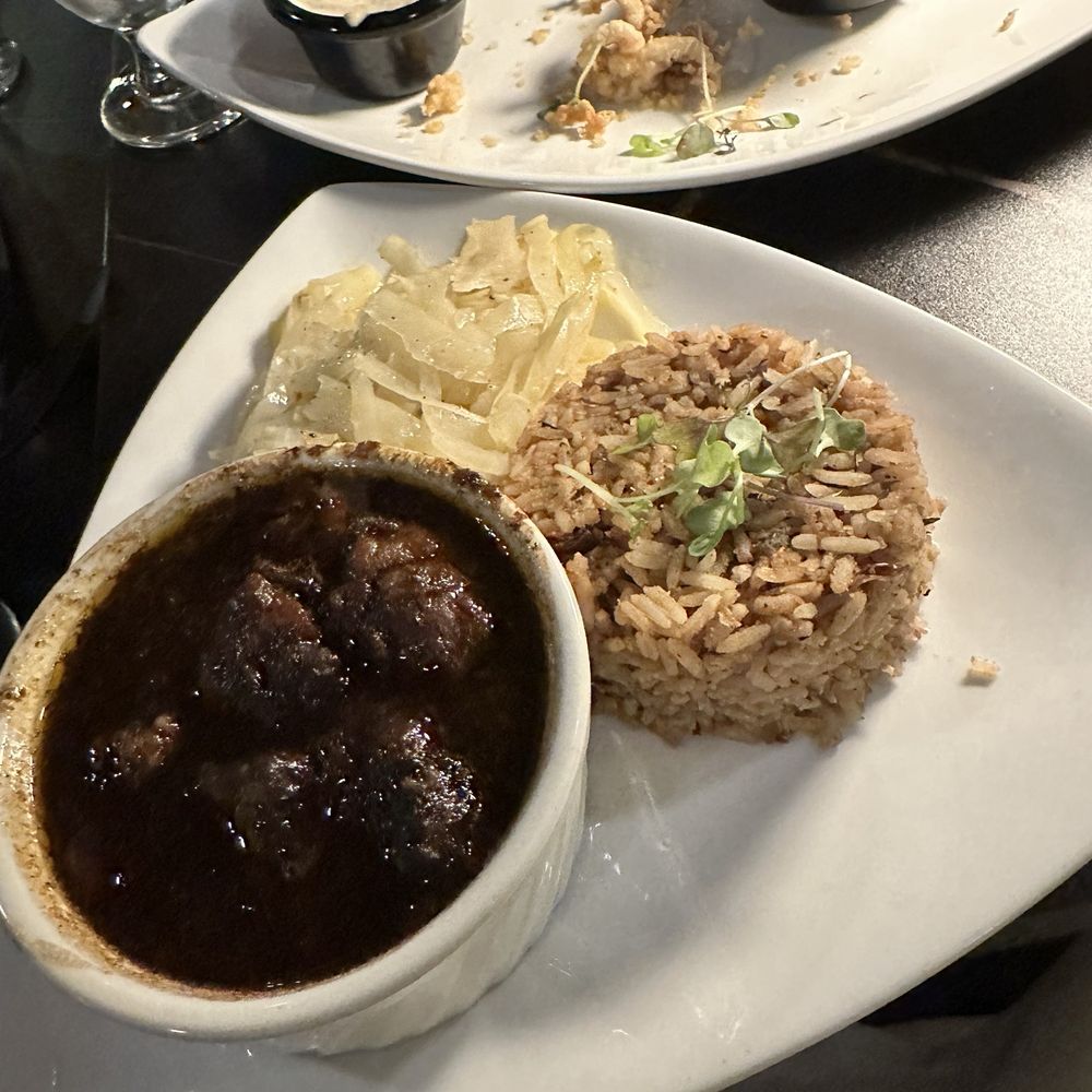 S'Aimer - Braided oxtail perfect portions - Lounges Near Me - New York, New York S'Aimer - Braided oxtail perfect portions - Lounges Near Me - New York, New York
