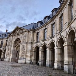 Le Musée des Carosses - Écuries du Château - The Great Stables building of Chateau de Versailles - La Galerie de Carrosses - Les Écuries Royales