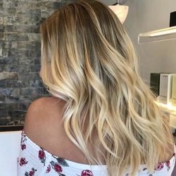 Salon Montage - .