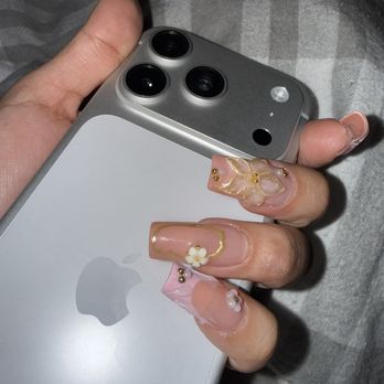 1. Luxury Spa & Nails