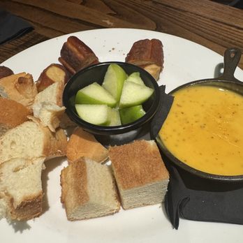 Local Goat - Beer Cheese Fondue - New American Near Me - Pigeon Forge, Tennessee Local Goat - Beer Cheese Fondue - New American Near Me - Pigeon Forge, Tennessee