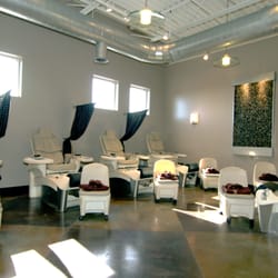 Design 1 Salon Spa - Grandville - Pedicure Area