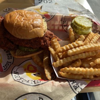Dave's Hot Chicken - Dave's #4 1 Slider with Fries - Chicken Shop Near Me - Omaha, Nebraska Dave's Hot Chicken - Dave's #4 1 Slider with Fries - Chicken Shop Near Me - Omaha, Nebraska