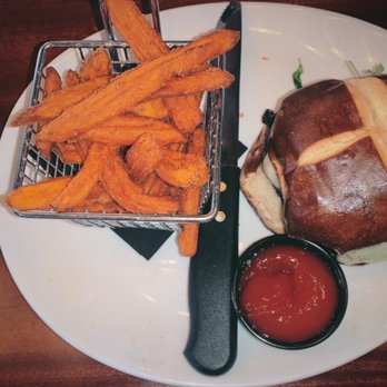 The Hangry Bison - New American Near Me - Winter Park, Florida