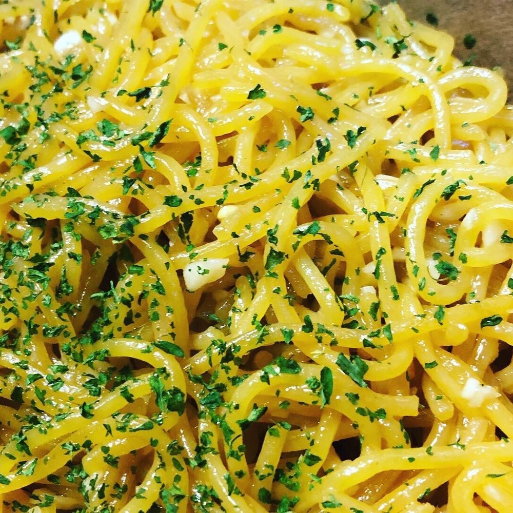 The Crawfish Guy - Best garlic noodles! - Cajun/Creole Near Me - Fresno, California