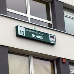 Dom Studencki nr 11 Bonus - Bonusowy Szyld