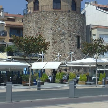 Cambrils - Landmarks & Historical Buildings Near Me