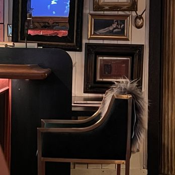 Harlow’s - Great chairs - American Near Me - Bonsall, California