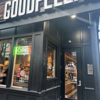 Goodfellas Pizzeria - Short North - Pizza Near Me - Columbus, Ohio Goodfellas Pizzeria - Short North - Pizza Near Me - Columbus, Ohio