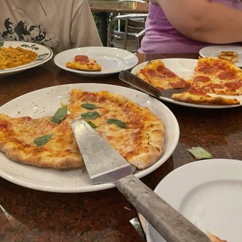 Venice Cucina - Pennette Alla Vodka and pizzas. Mmmmm - Italian Near Me - Venice, California Venice Cucina - Pennette Alla Vodka and pizzas. Mmmmm - Italian Near Me - Venice, California