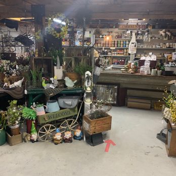 Jules Antiques & General Store - Antiques Near Me - Richmond, Rhode Island
