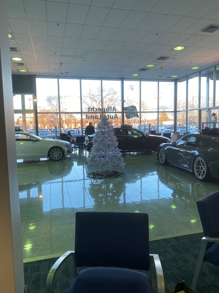 ALBRECHT AUTOLANDWAKEFIELD Updated August 2024 20 Reviews 614 N