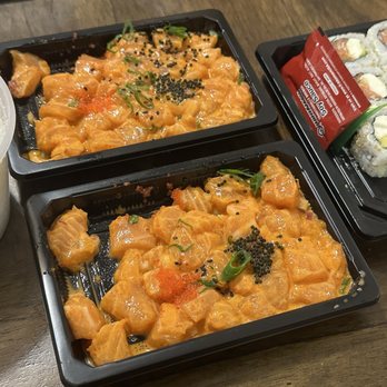 Basa Seafood Express - 2x Salmon Spicy Poke 1x Steam Rice Large (16 oz) 1x Philadelphia Roll - Seafood Near Me - San Francisco, California Basa Seafood Express - 2x Salmon Spicy Poke 1x Steam Rice Large (16 oz) 1x Philadelphia Roll - Seafood Near Me - San Francisco, California