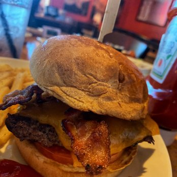 Applebee's Grill + Bar - bacon burger lunch special - Sports Bars Near Me - Flowood, Mississippi Applebee's Grill + Bar - bacon burger lunch special - Sports Bars Near Me - Flowood, Mississippi