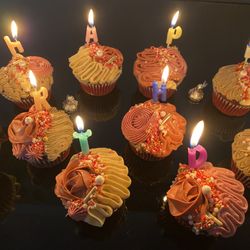 Ventito Bakery - Gluten-free, dairy-free marble cupcakes. Available in sugar-free.Vegan, nut-free, and regular.