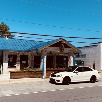 Bluetop - Bars Near Me - Chamblee, Georgia