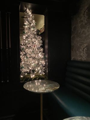 GEELOU - Updated October 2025 - 32 Photos & 68 Reviews - 3251 Scott St ...