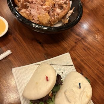 Hakata Ramen - Fried Calamari and Pork Bun - Sushi Bars Near Me - Wayne, Pennsylvania