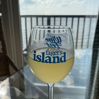 Lighthouse Club Hotel - Welcome cocktail - Hotels Near Me - Ocean City, Maryland Lighthouse Club Hotel - Welcome cocktail - Hotels Near Me - Ocean City, Maryland