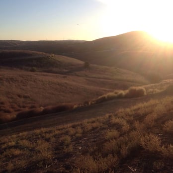 La Sierra Trail Loop - Hiking Near Me - Chino Hills, California