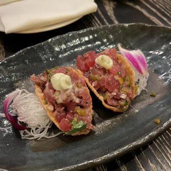 Nobu Chicago - Tuna tacos - Japanese Near Me - Chicago, Illinois
