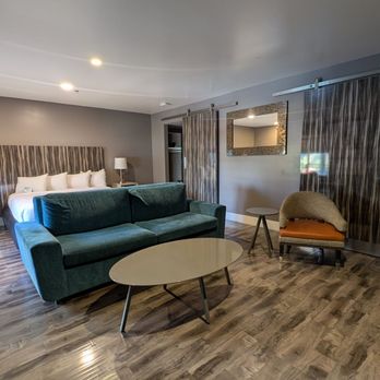 Oasis at Gold Spike - King Suite! So nice and def worth getting - Hotels Near Me - Las Vegas, Nevada Oasis at Gold Spike - King Suite! So nice and def worth getting - Hotels Near Me - Las Vegas, Nevada