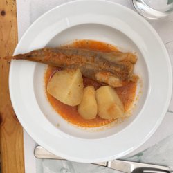 Es Brollador - Fish and potatoes