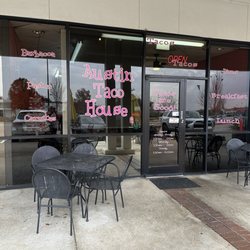 Austin Taco House - Store front