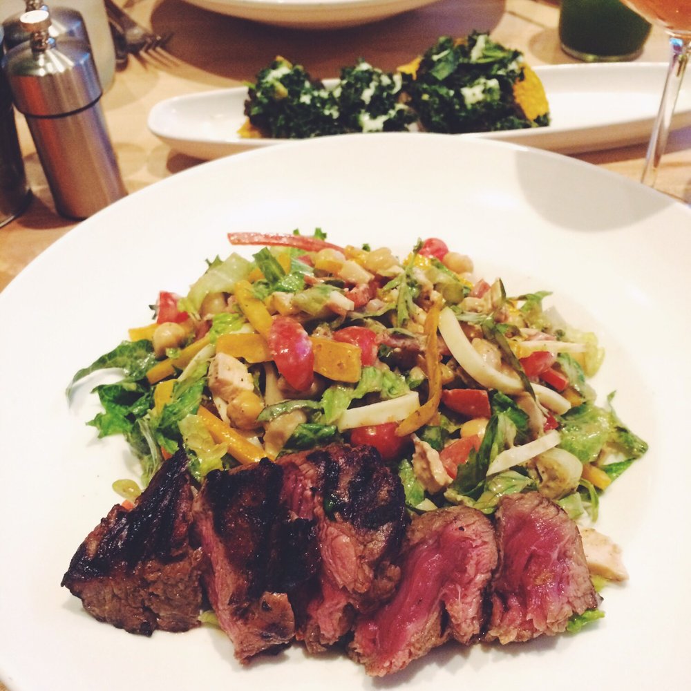 Vinaigrette - Chop chop salads with hanger steak - Salad Near Me - Austin, Texas Vinaigrette - Chop chop salads with hanger steak - Salad Near Me - Austin, Texas