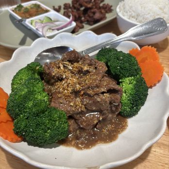 Basil & Co - Garlic Pepper (beef) - Thai Near Me - Diamond Bar, California
