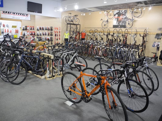 Skiis and bikes etobicoke Clearance