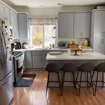Best Home Kitchen & Bath - After (Ash Grey cabinetry and quartz "Snow White" countertops) - General Contractors Near Me - Chula Vista, California Best Home Kitchen & Bath - After (Ash Grey cabinetry and quartz "Snow White" countertops) - General Contractors Near Me - Chula Vista, California