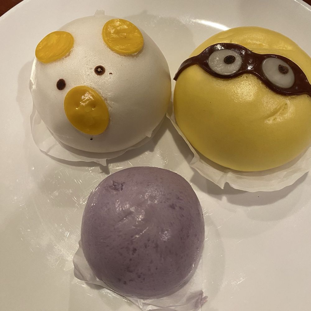 Four Seasons Buffet - They were pretty tasty and not dry like ones I've had at other places. - Buffets Near Me - Cerritos, California