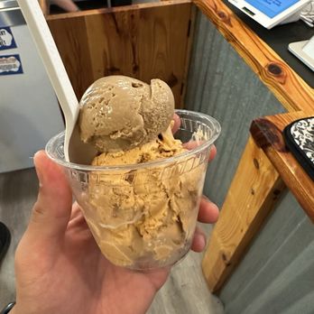 Mount Desert Island Ice Cream - Single cup of Thai tea and vietnamese coffee - Coffee & Tea Near Me - Washington, DC, District of Columbia